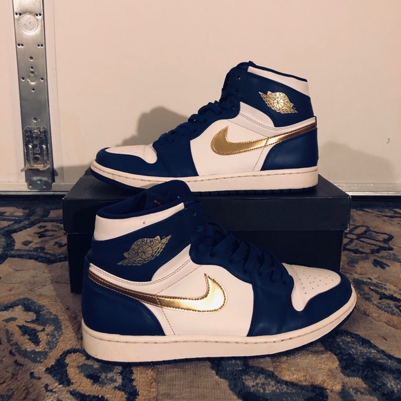 Air Jordan 1 “Gold Medal” - Picture 4 of 7